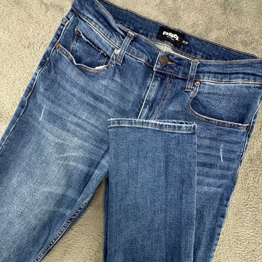 RSQ Slim Straight Jeans Men Blue Wash Size 31x32 Distressed Denim‎